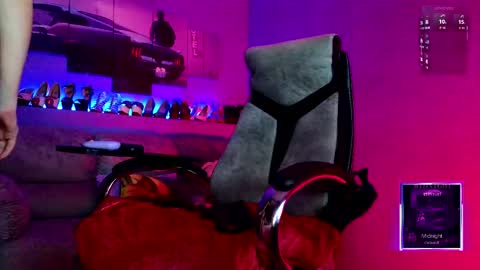 analiMilana online show from November 9, 4:21 pm