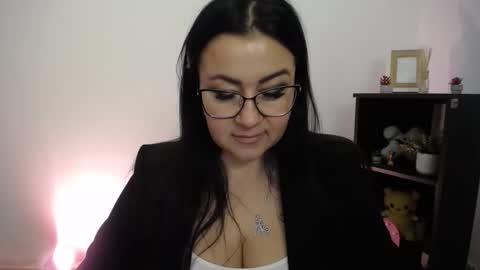 Snapshot of milania_milaa chatting on September 24, 9:38 am milania_milaa online show from September 24, 9:38 am