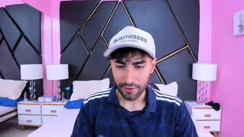 milanzaire online show from October 29, 2:02 am