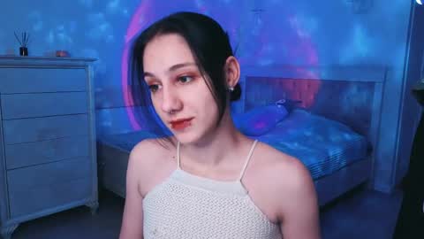 milavey online show from April 13, 7:18 pm