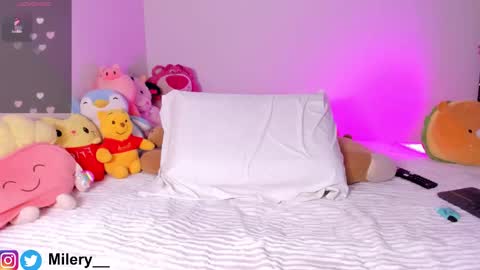 M I L E R Y  online show from March 26, 1:11 am