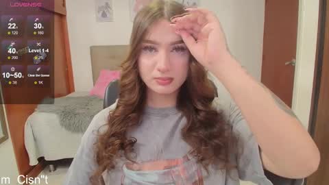 Miley online show from February 25, 1:32 pm