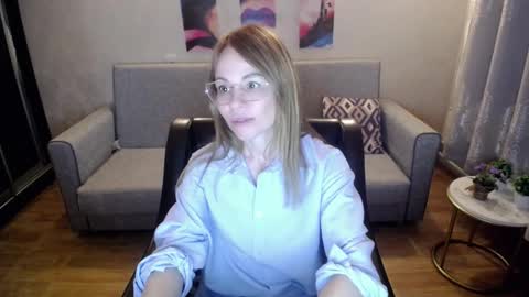 Snapshot of milf_for_u777 chatting on September 30, 2:16 pm milf_for_u777 online show from September 30, 2:16 pm