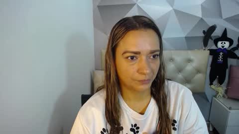 milf_hugeboobs online show from October 31, 10:59 am