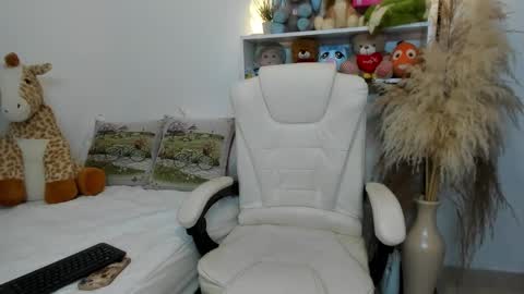 Nakary Bustamante online show from March 6, 10:53 pm