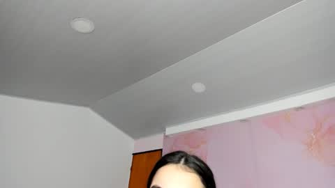 Snapshot of milk_candy16 chatting on October 21, 10:42 am S O F I A online show from October 21, 10:42 am