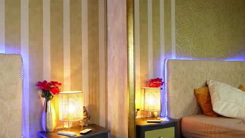 MillaBliss online show from April 8, 12:02 am