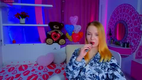 Milana online show from February 15, 10:52 pm