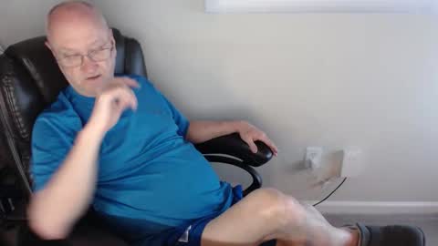 millenium0129 online show from April 19, 12:22 am