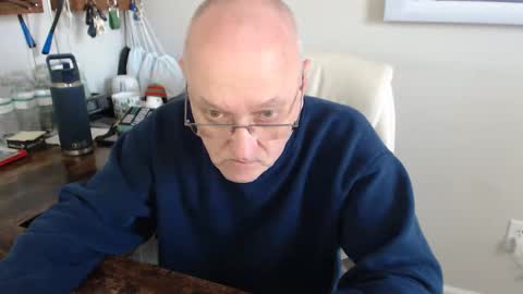 Snapshot of millenium0129 chatting on October 23, 6:09 pm millenium0129 online show from October 23, 6:09 pm