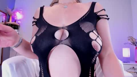 Millie online show from September 9, 8:09 pm