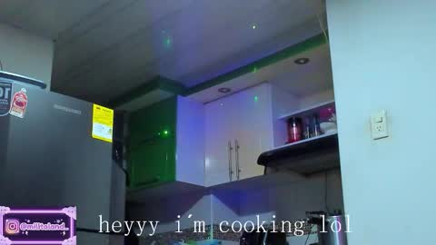        online show from September 30, 2:44 am