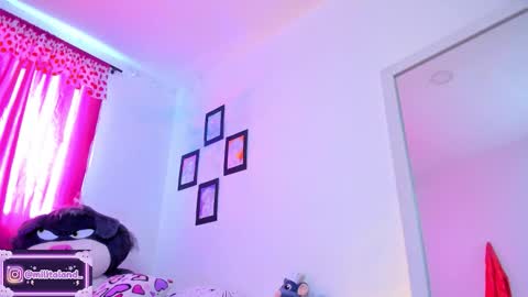        online show from November 24, 3:33 pm