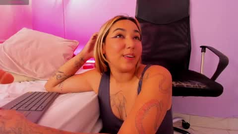 Millie online show from April 18, 7:07 pm