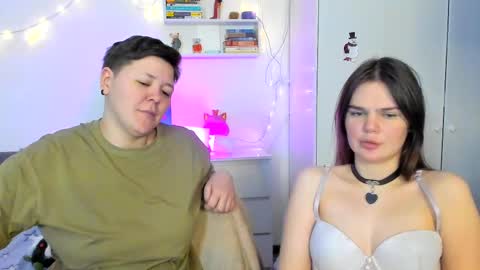 Welcome My name is Tina online show from February 16, 9:59 pm