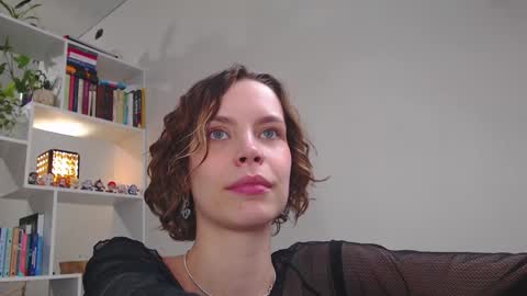 Snapshot of milly_ross23 chatting on January 28, 11:28 am Milly online show from January 28, 11:28 am