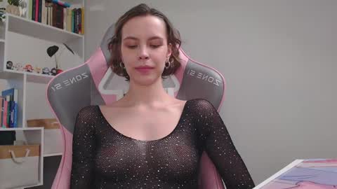 Snapshot of milly_ross23 chatting on January 21, 9:46 am Milly online show from January 21, 9:46 am