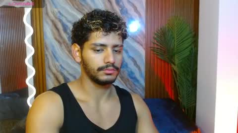 milo_tay online show from April 19, 2:45 am