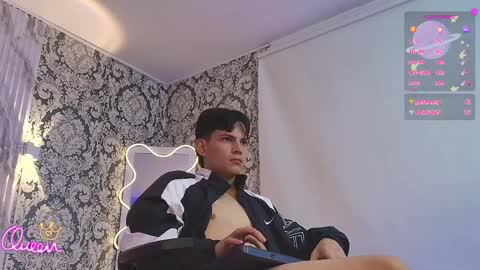 milo_tay1 online show from April 9, 6:19 am