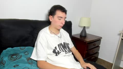 milogm_ online show from June 5, 6:46 pm
