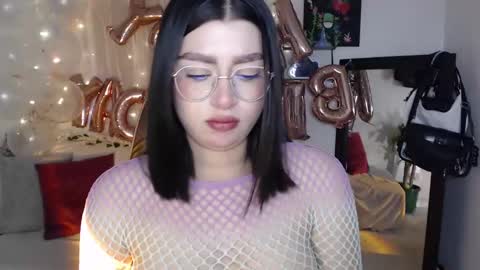 Snapshot of mily_thomson_b chatting on September 12, 8:55 pm Mily online show from September 12, 8:55 pm