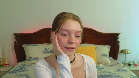 mimichelle online show from February 22, 7:34 am