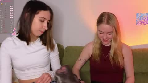 MilaBlack and  StacyBlonde Today unboxing Lovens OMG online show from April 11, 8:46 pm
