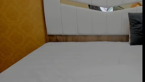 mimixo99 online show from October 21, 7:39 pm