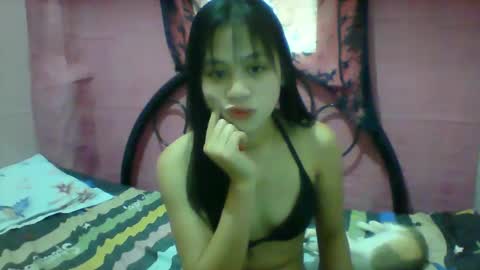 Snapshot of mimiyolove chatting on March 10, 4:28 am mimiyolove online show from March 10, 4:28 am