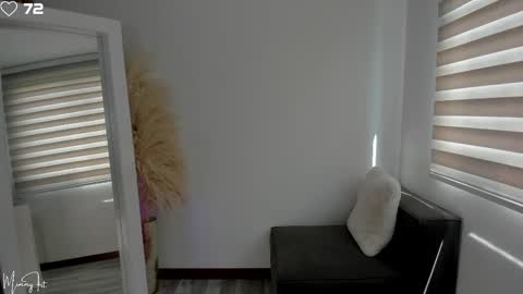 Snapshot of mimmyfit1 chatting on February 17, 7:55 pm mimmyfit1 online show from February 17, 7:55 pm