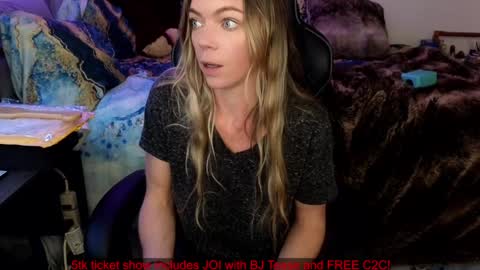 Mindy Mars online show from January 27, 7:03 pm