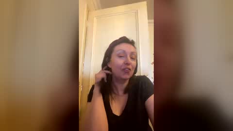 please subscribe to my fansly  please no video or photos must be recorded or re sold online show from April 3, 2:02 pm