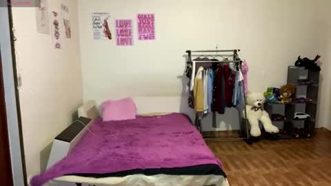 Amelia online show from November 20, 4:26 pm