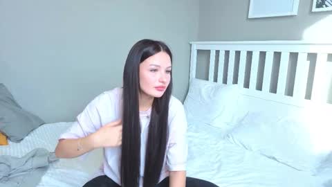 KarinaLeila online show from October 23, 7:10 am