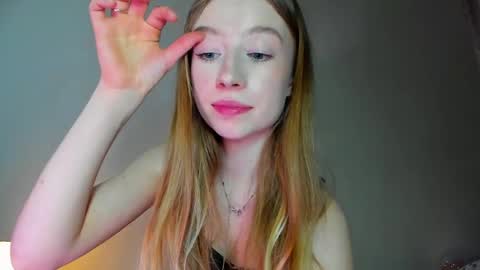 Amelia online show from April 20, 6:22 pm