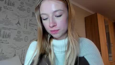 Amelia online show from October 12, 8:00 pm