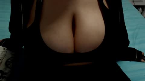 minka0 online show from May 29, 8:07 pm