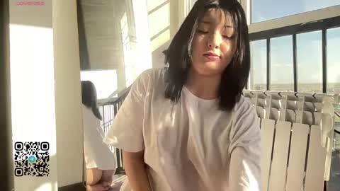 minnie_joy_ online show from April 12, 12:20 pm