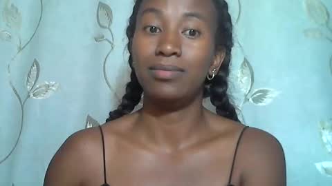 minouch211907 online show from February 27, 6:39 am