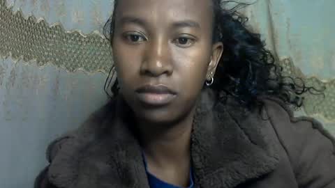 minouch211907 online show from July 22, 3:41 am