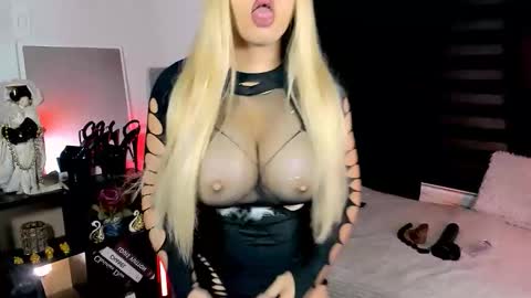 MARIANE online show from February 19, 9:03 pm