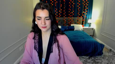 Jessi online show from November 18, 8:12 pm