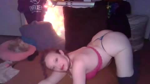 Snapshot of minxtress_macabre chatting on March 10, 2:06 am minxtress_macabre online show from March 10, 2:06 am