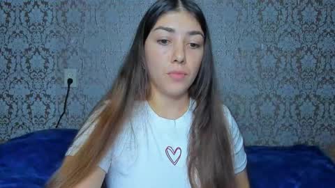 Snapshot of mira_bloempje chatting on September 15, 7:26 pm Mira online show from September 15, 7:26 pm