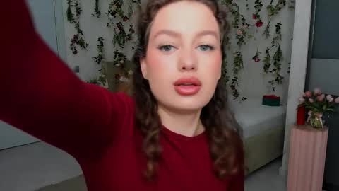 Emma online show from April 5, 10:01 am