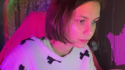 MiraLaPics online show from April 3, 9:22 pm