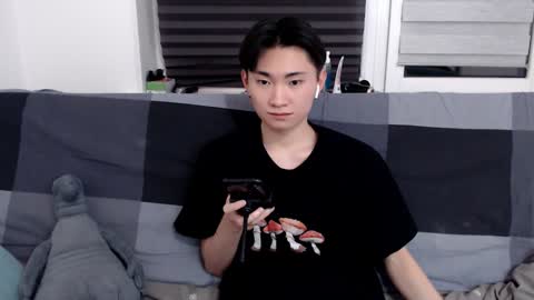 Snapshot of miram_yoo chatting on January 12, 9:08 pm              online show from January 12, 9:08 pm