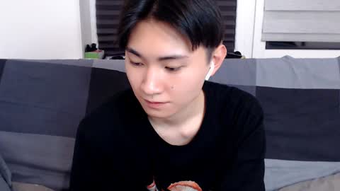 Snapshot of miram_yoo chatting on January 13, 8:48 pm              online show from January 13, 8:48 pm