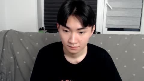 Snapshot of miram_yoo chatting on March 7, 10:21 pm              online show from March 7, 10:21 pm