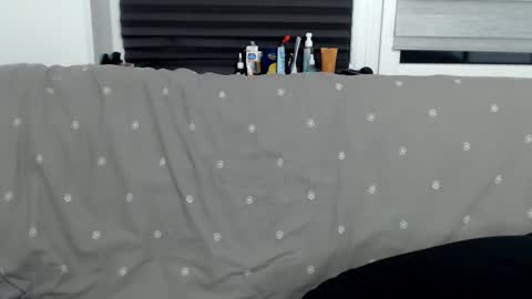 Snapshot of miram_yoo chatting on January 31, 8:22 pm              online show from January 31, 8:22 pm